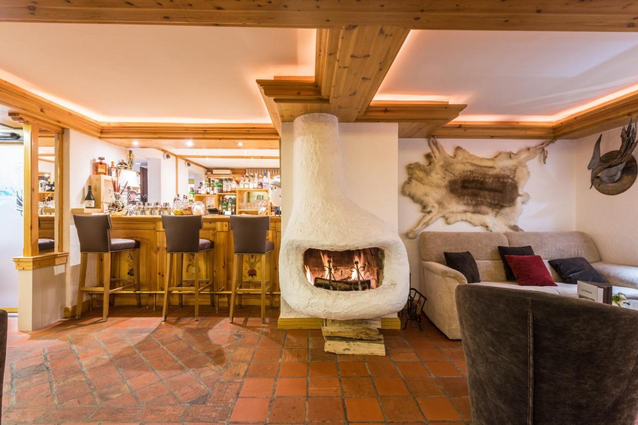 Hotel Les Sherpas Courchevel Exterior foto