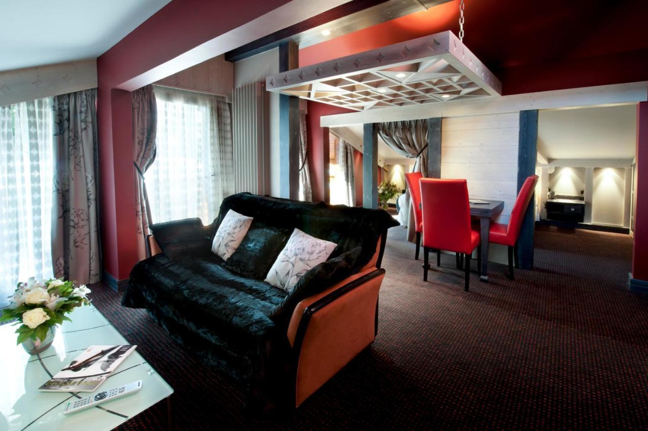 Hotel Les Sherpas Courchevel Exterior foto
